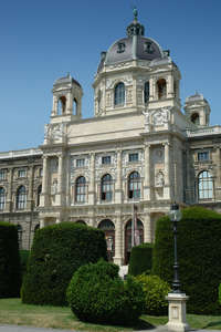 Jeden z paláců Hofburgu, sídlo zoo-muzea